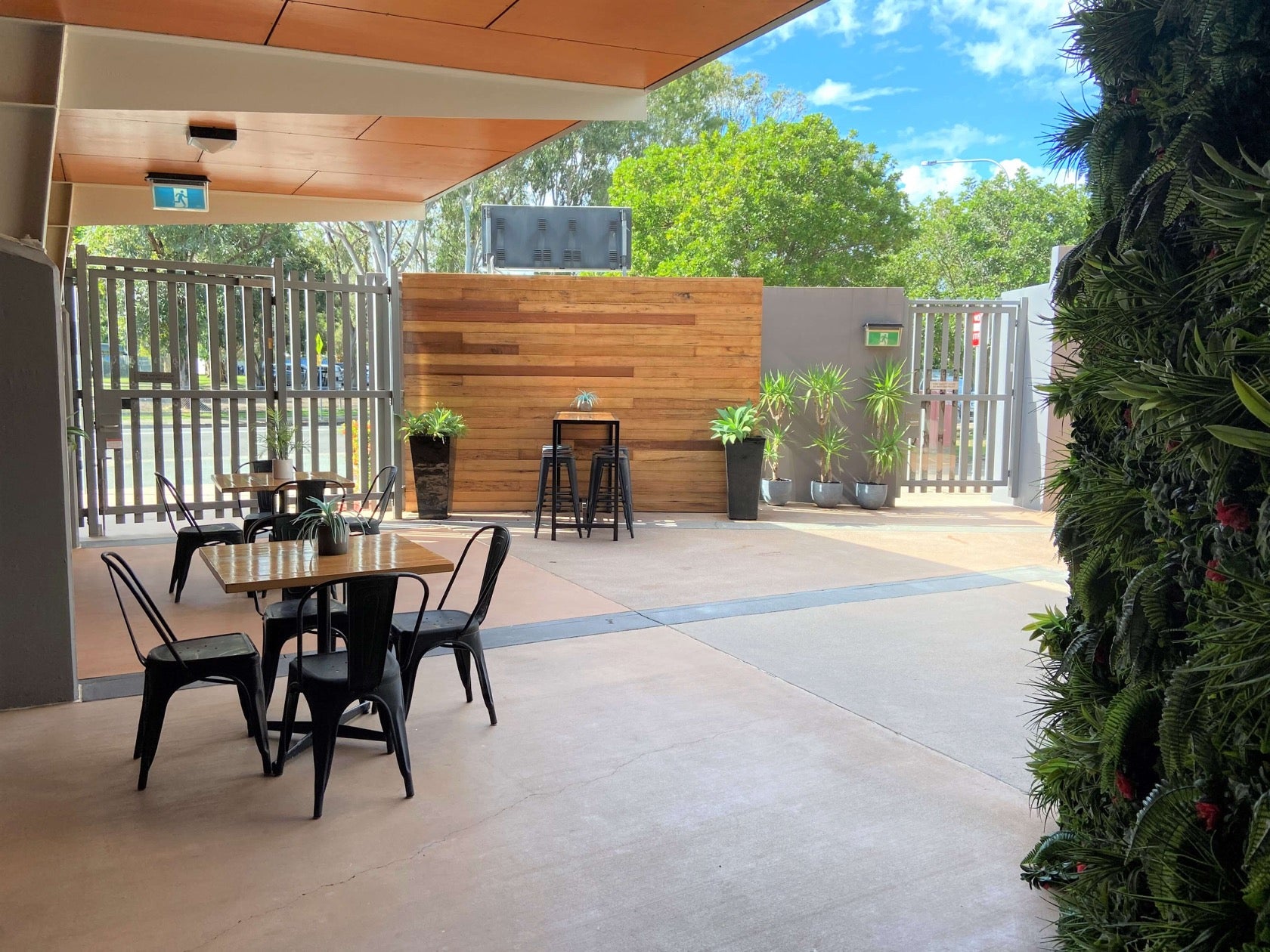 Meeting Room 1 Small Courtyard | Venue 114 | Sunshine Coast Venue ...